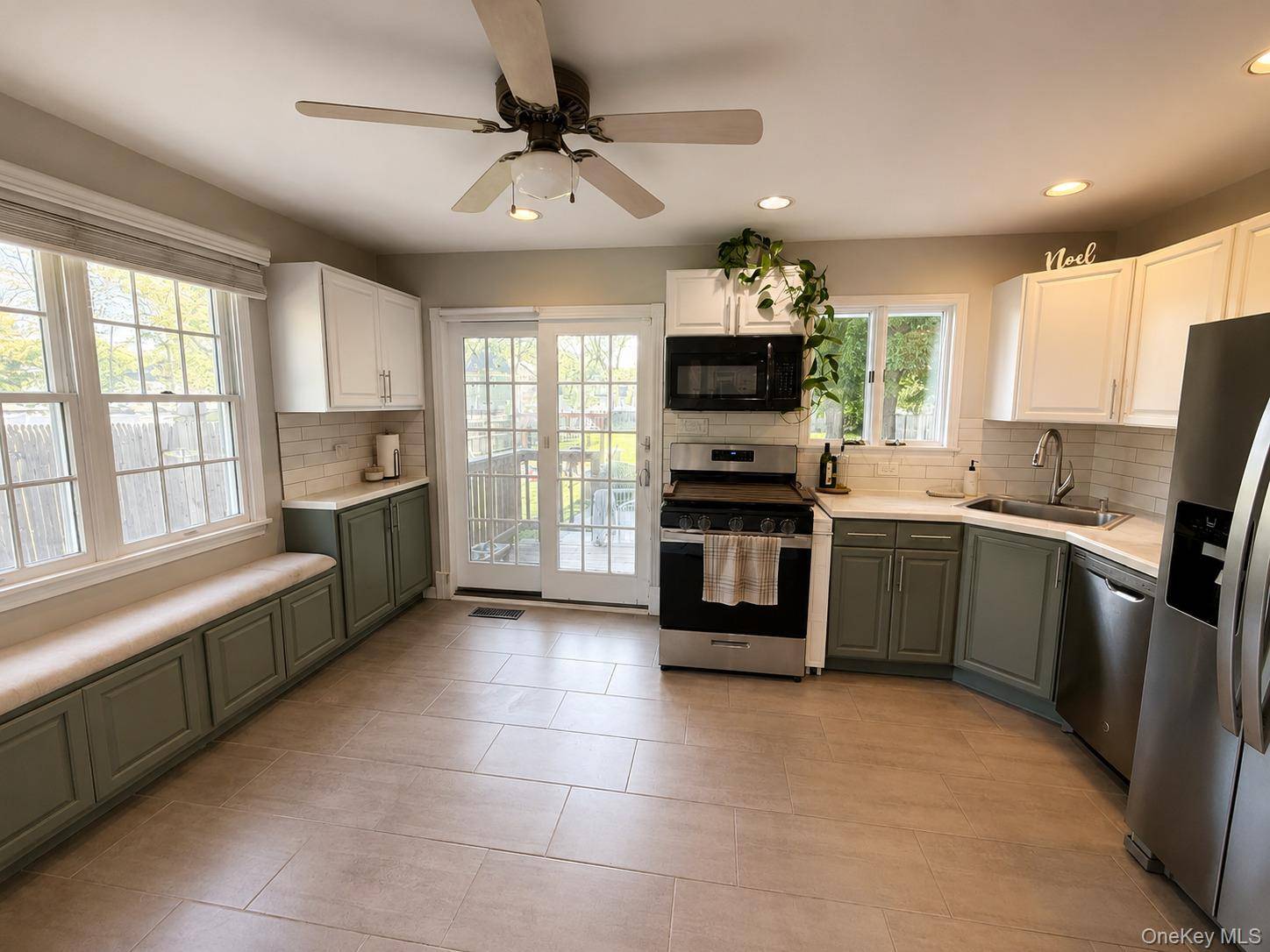 3 Bedroom Home for Sale in Centereach - New York - USA - 7
