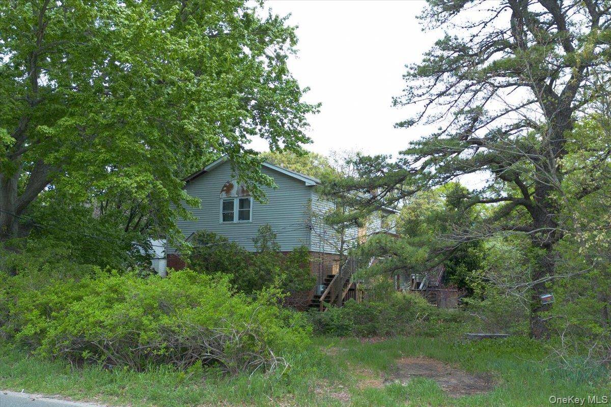 Casa de 3 Dormitorios en Venta en Centereach - Nueva York - EE. UU. - 4