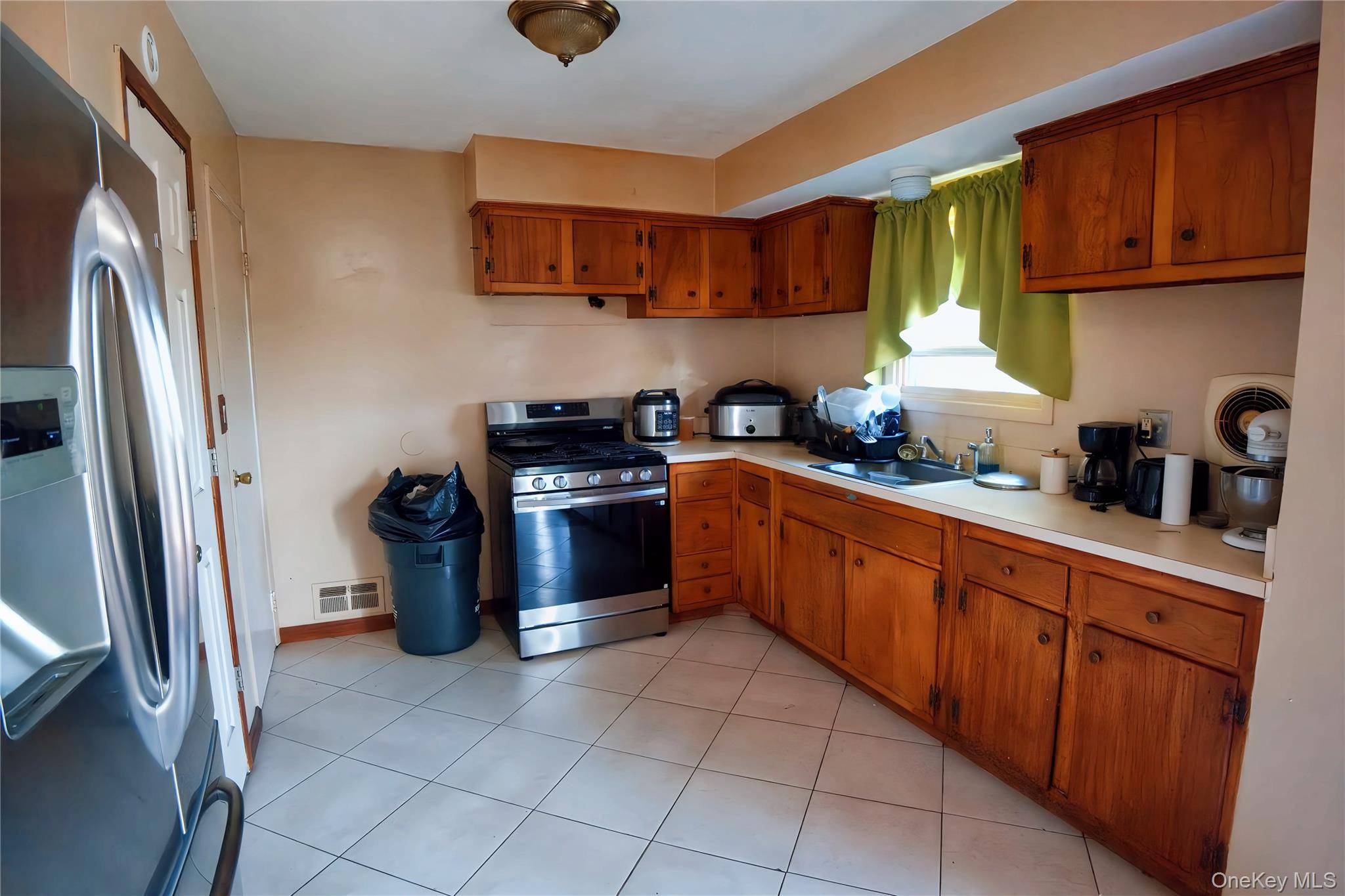 Casa com 3 Quartos à Venda em Centereach - Nova Iorque - EUA - 3