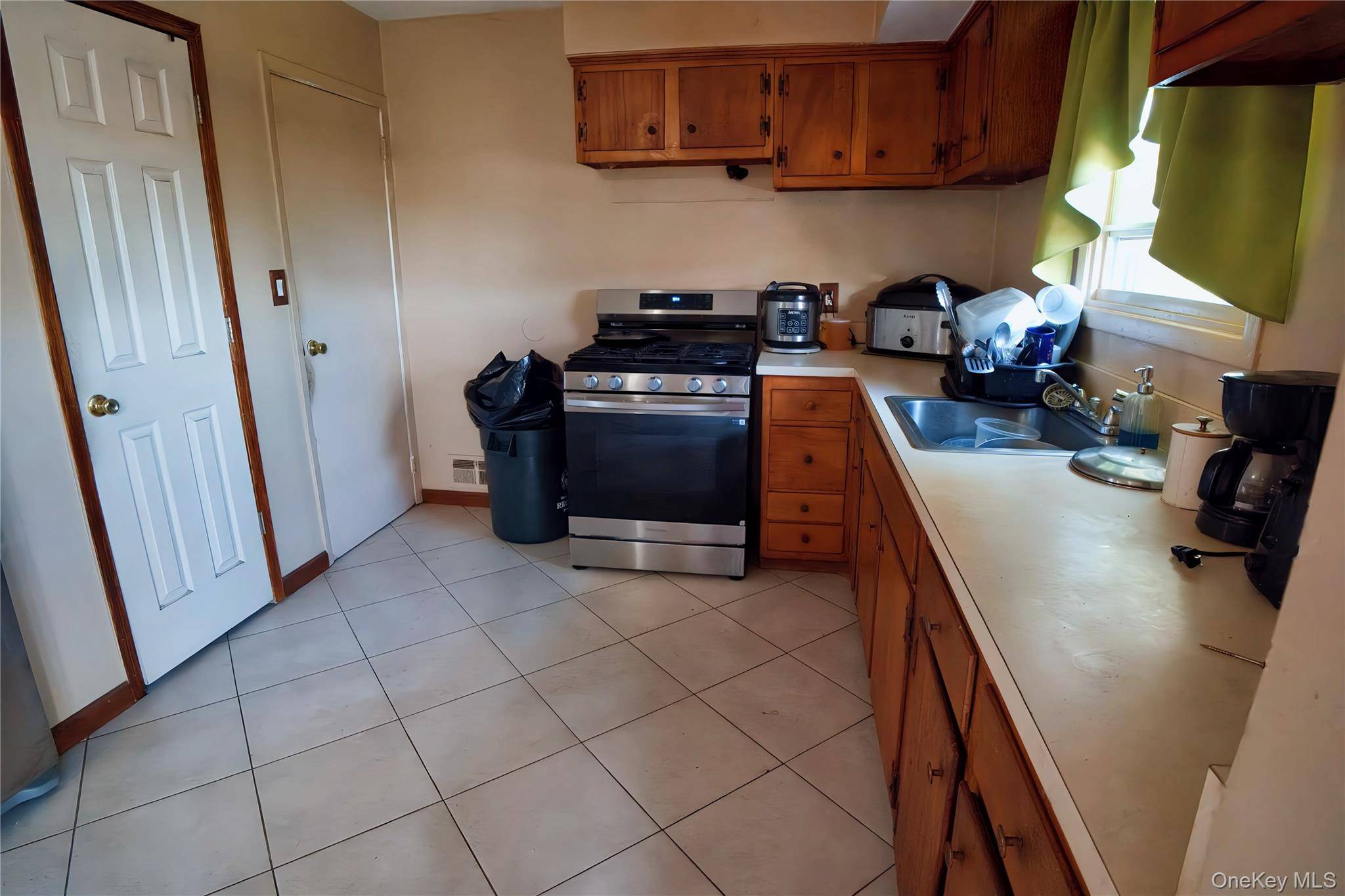 Casa com 3 Quartos à Venda em Centereach - Nova Iorque - EUA - 4