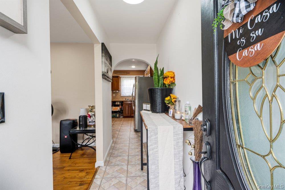 Casa com 3 Quartos à Venda em Central Islip - Nova Iorque - EUA - 3