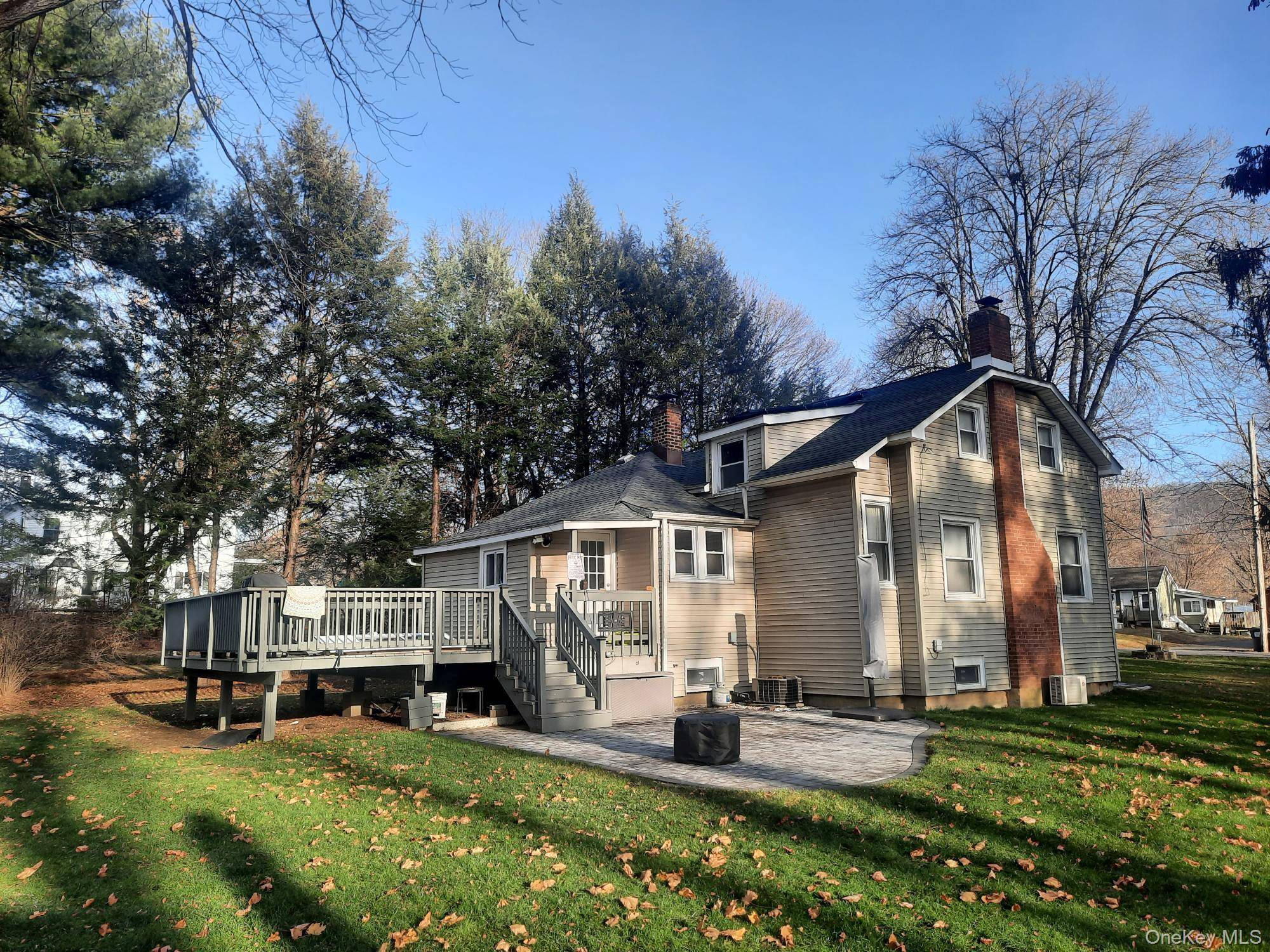 3 Bedroom Home for Sale in Central Valley - New York - USA - 4