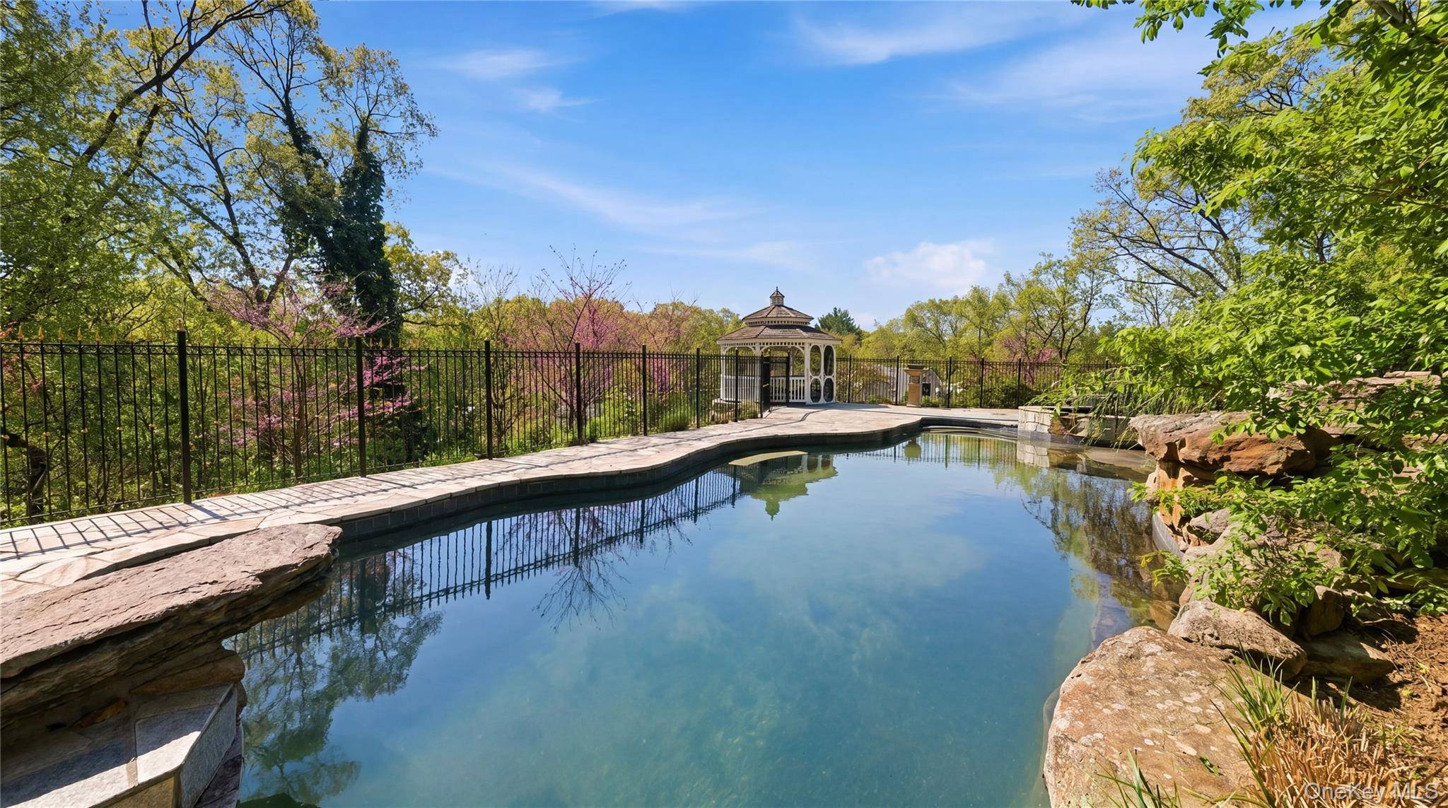 Casa de 3 Dormitorios en Venta en Chappaqua - Nueva York - EE. UU. - 4