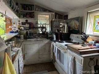 Casa com 3 Quartos à Venda em Cherry Grove - Nova Iorque - EUA - 5