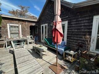 Casa com 3 Quartos à Venda em Cherry Grove - Nova Iorque - EUA - 6