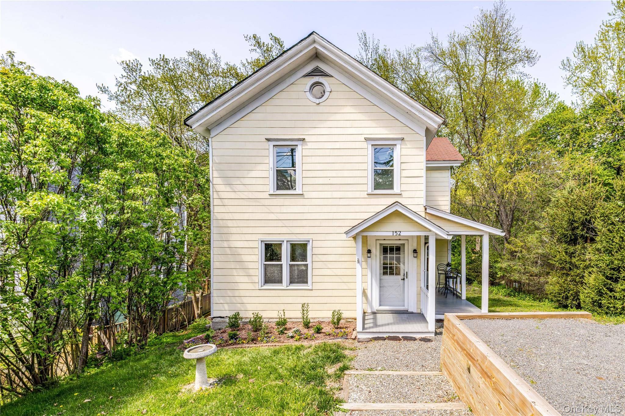 Casa de 3 Dormitorios en Venta en Claverack - Nueva York - EE. UU. - 1