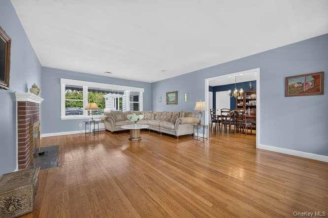 Casa com 3 Quartos à Venda em Cold Spring Harbor - Nova Iorque - EUA - 5