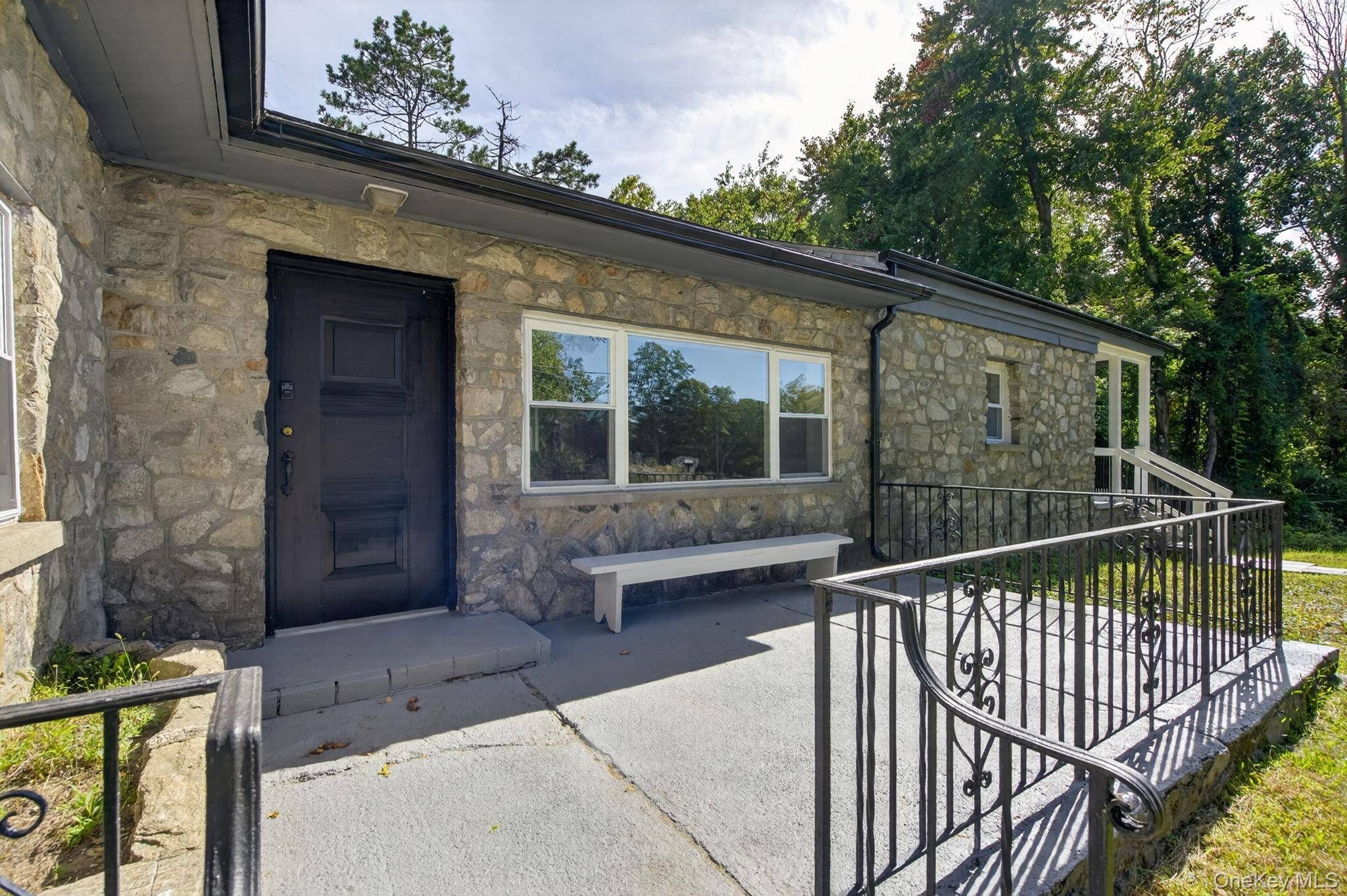 Casa com 3 Quartos à Venda em Cold Spring - Nova Iorque - EUA - 2