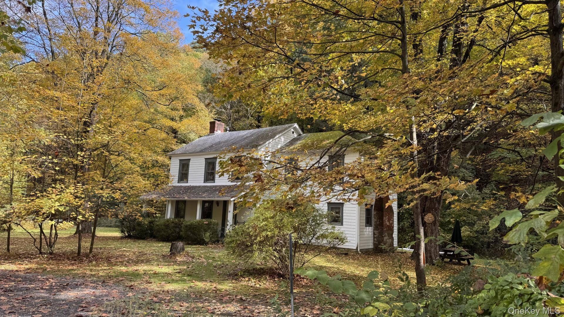 Casa com 3 Quartos à Venda em Cold Spring - Nova Iorque - EUA - 1