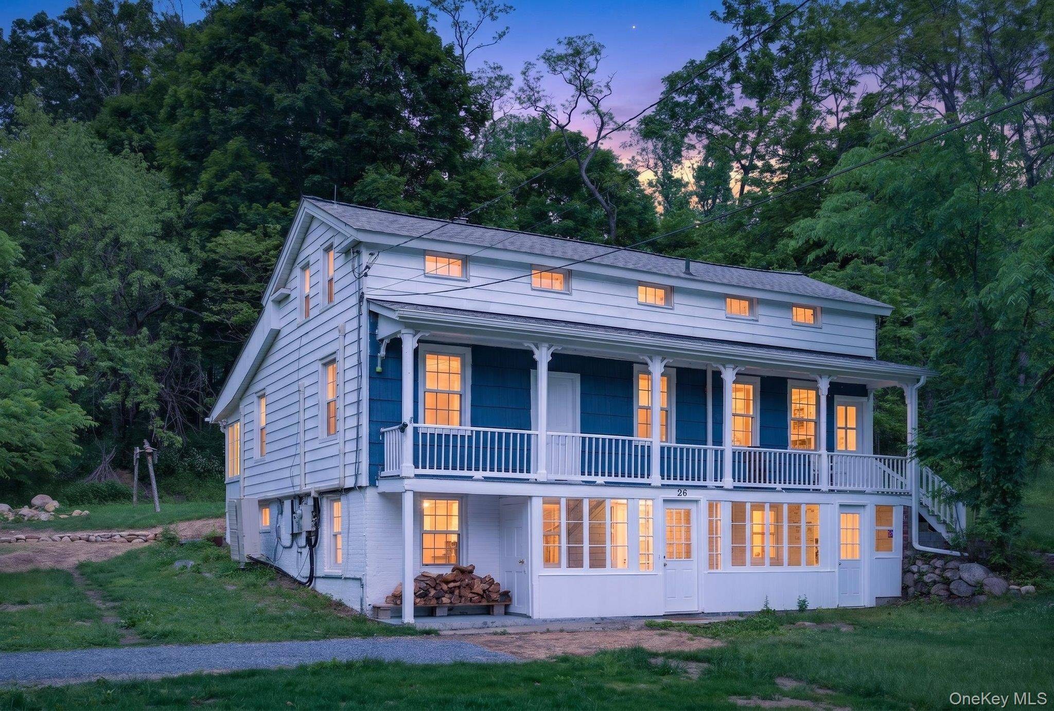 Casa com 3 Quartos à Venda em Cold Spring - Nova Iorque - EUA - 1