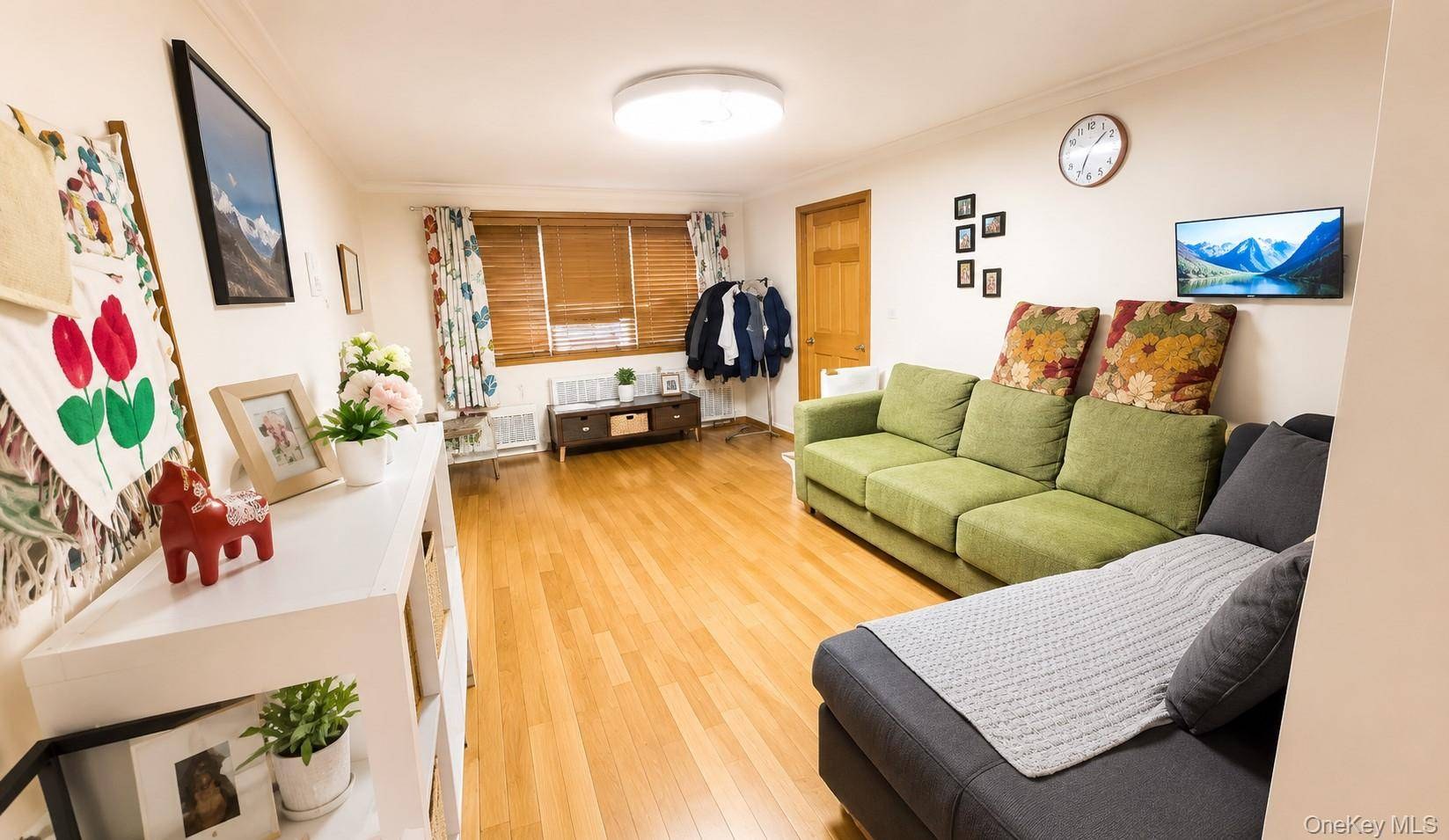 Casa com 3 Quartos à Venda em College Point - Nova Iorque - EUA - 2
