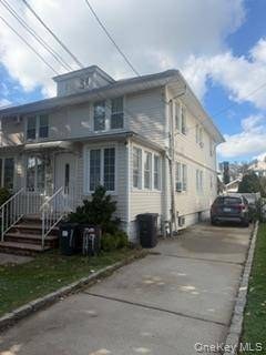Casa com 3 Quartos à Venda em College Point - Nova Iorque - EUA - 1