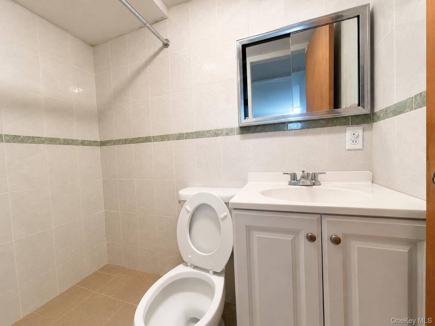 Casa com 3 Quartos à Venda em College Point - Nova Iorque - EUA - 6