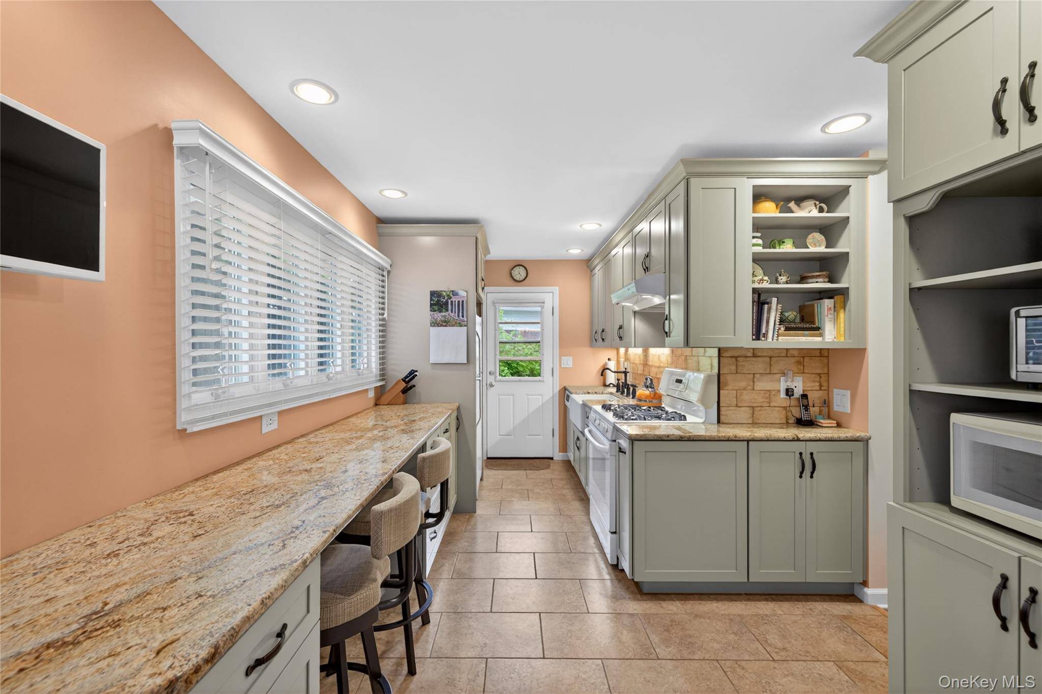 Casa com 3 Quartos à Venda em Commack - Nova Iorque - EUA - 8