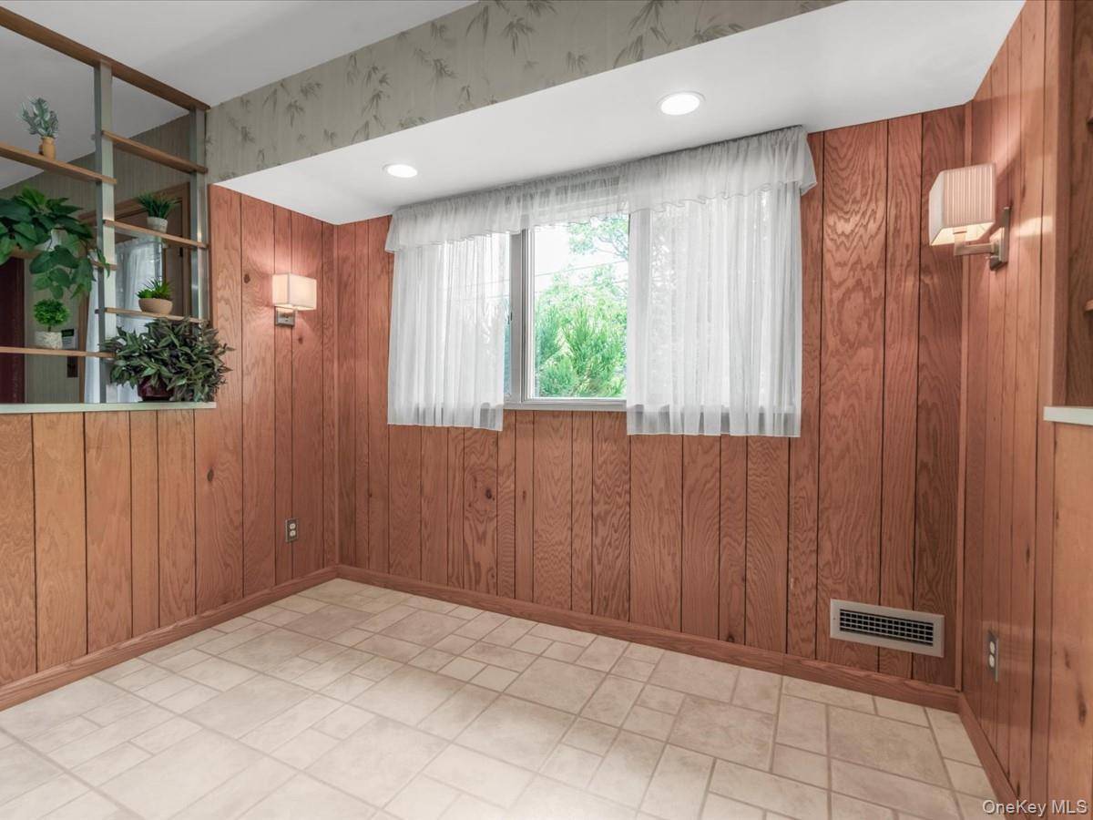 Casa com 3 Quartos à Venda em Commack - Nova Iorque - EUA - 7