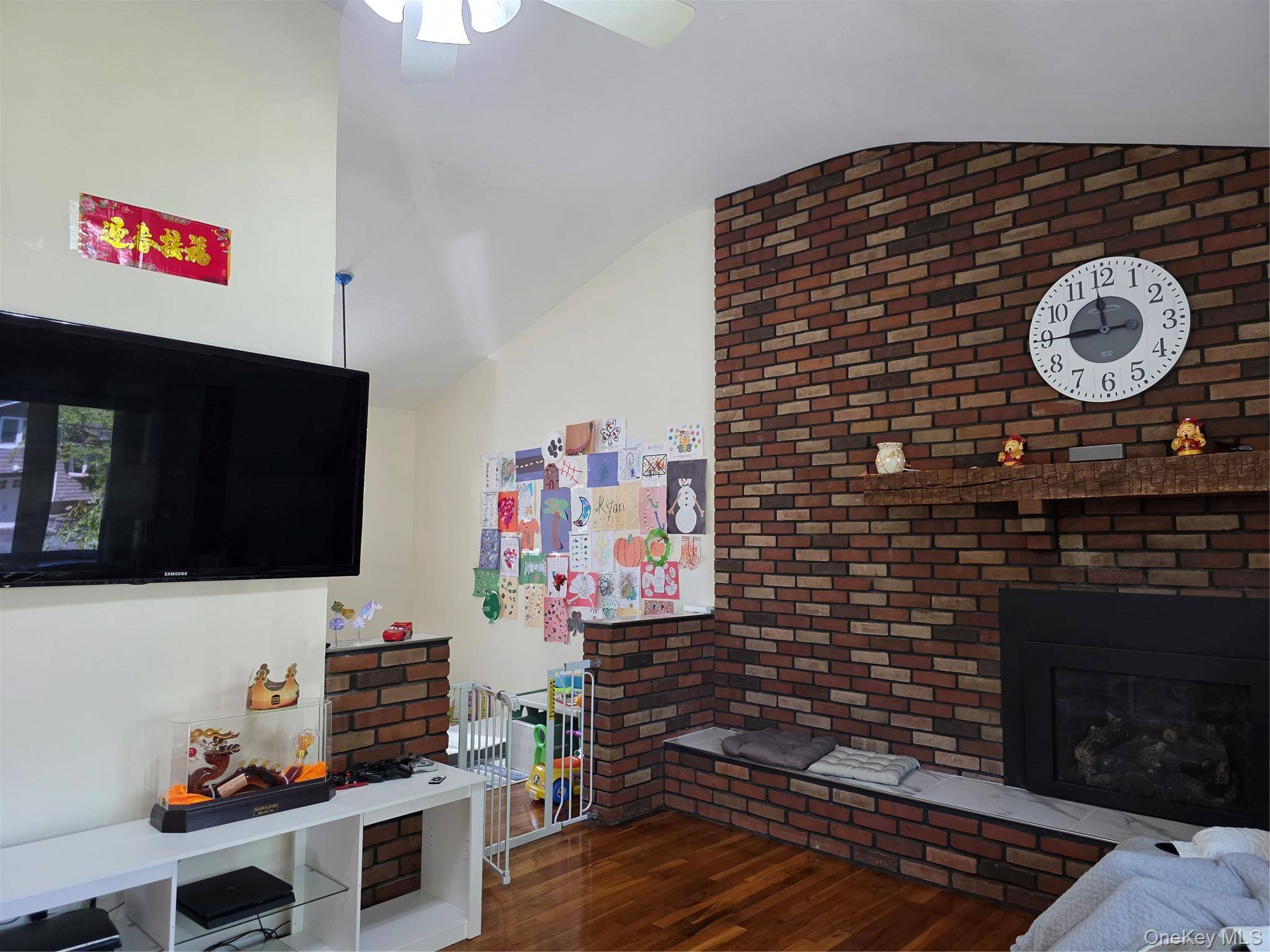 Casa de 3 Dormitorios en Venta en Coram - Nueva York - EE. UU. - 8