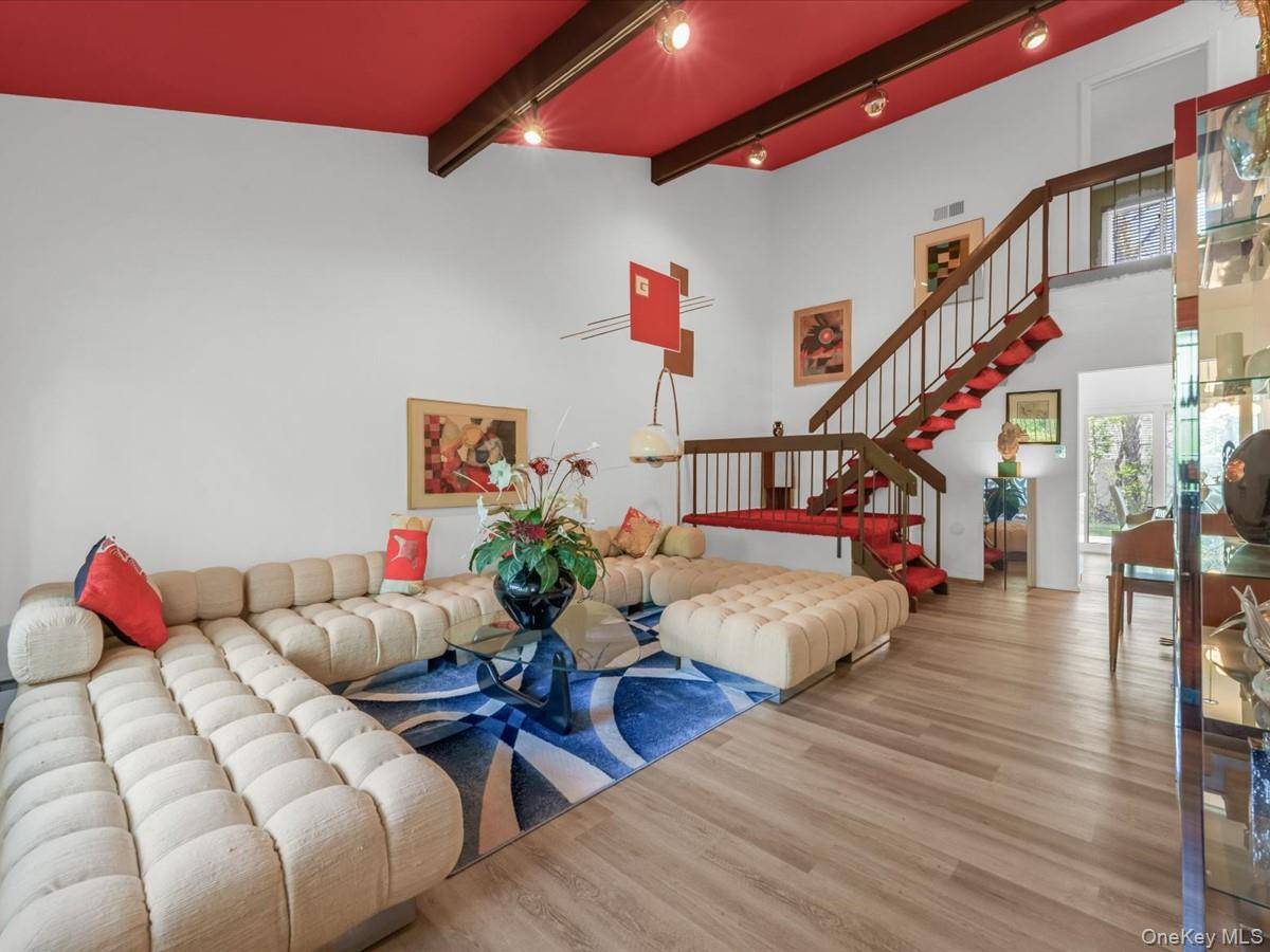 Casa de 3 Dormitorios en Venta en Coram - Nueva York - EE. UU. - 3