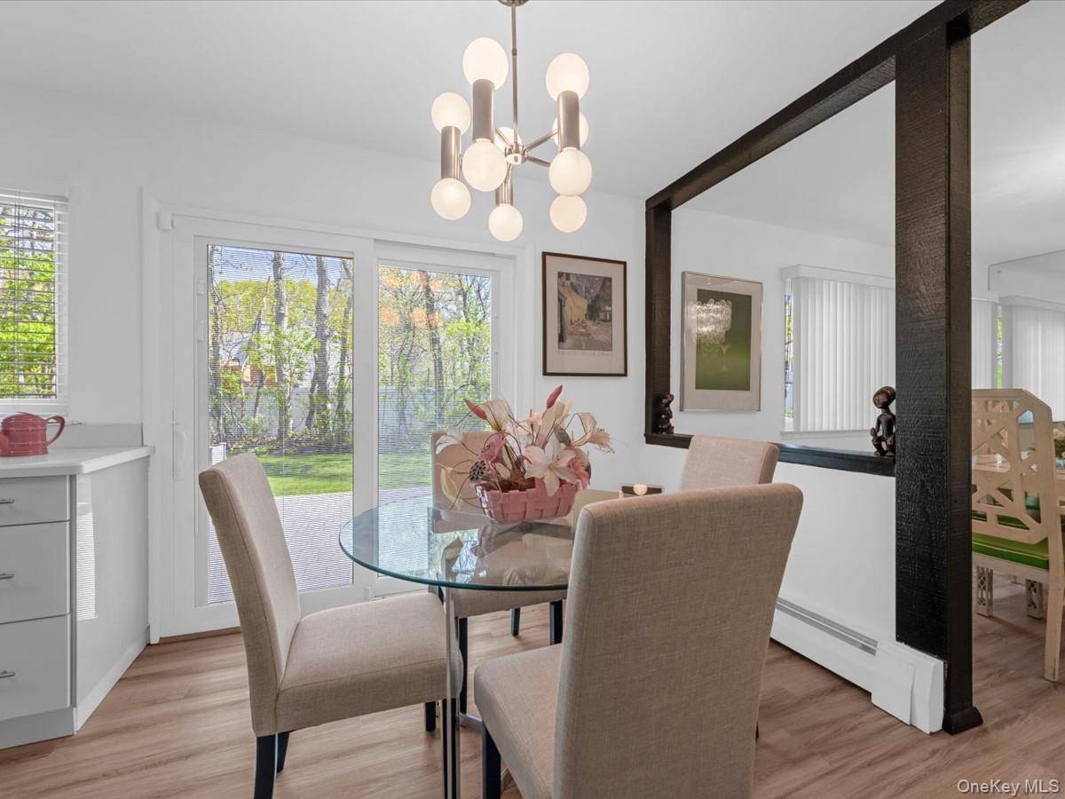 Casa de 3 Dormitorios en Venta en Coram - Nueva York - EE. UU. - 7