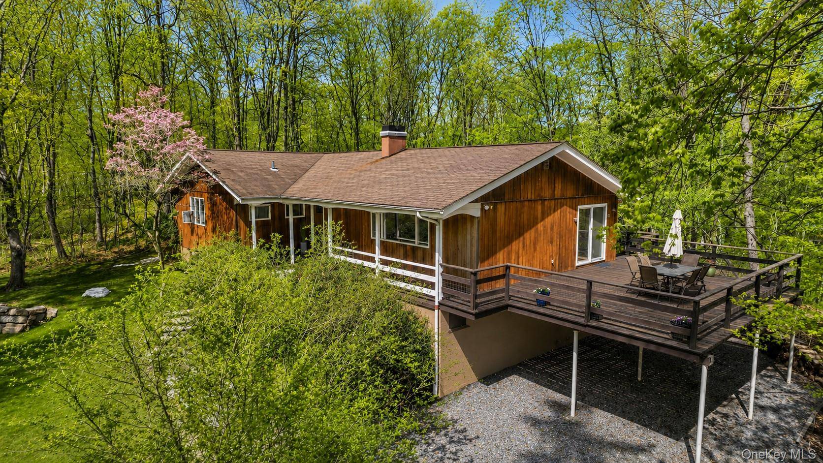 Casa com 3 Quartos à Venda em Croton-on-hudson - Nova Iorque - EUA - 2
