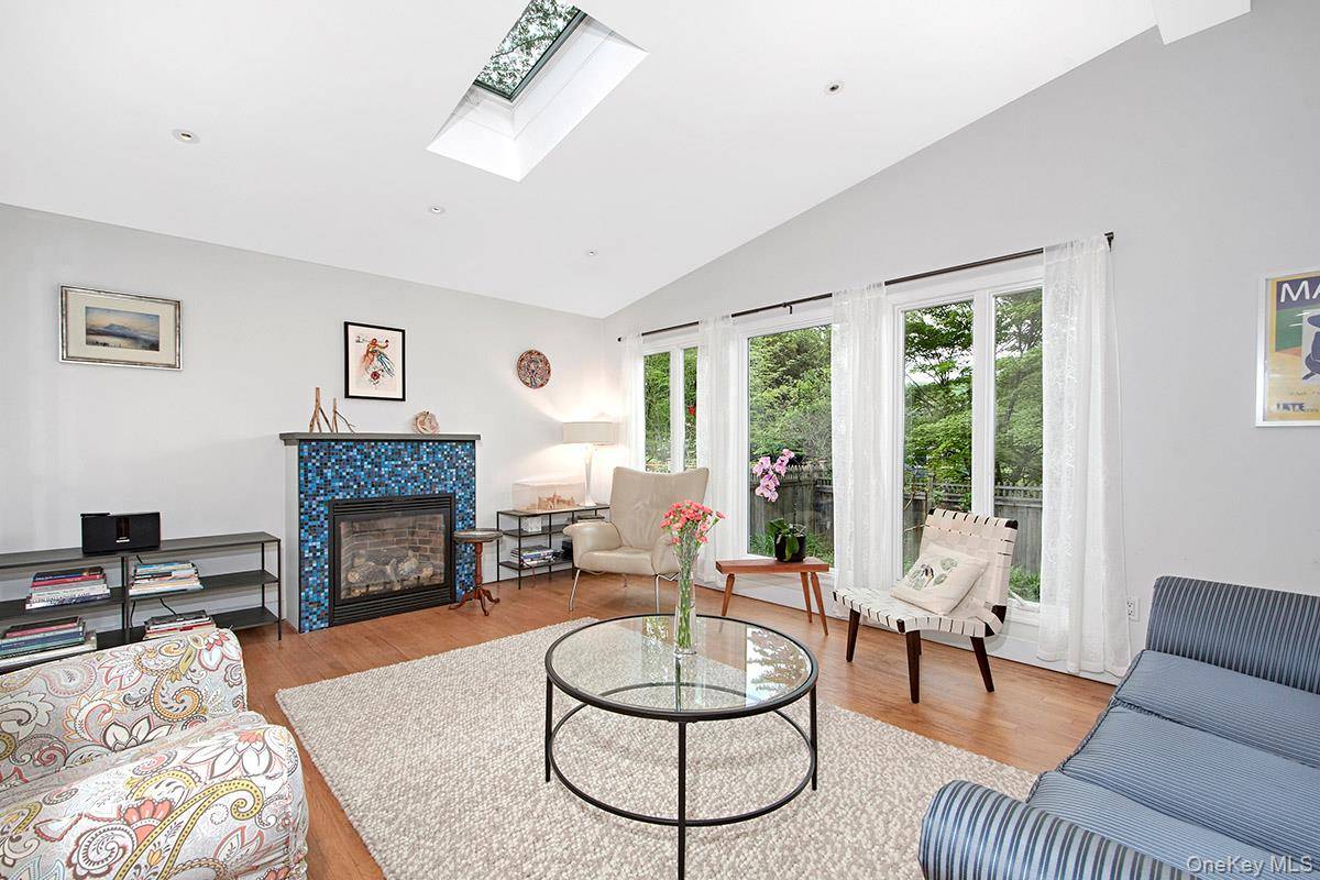 Casa de 3 Dormitorios en Venta en Croton-on-Hudson - Nueva York - EE. UU. - 8