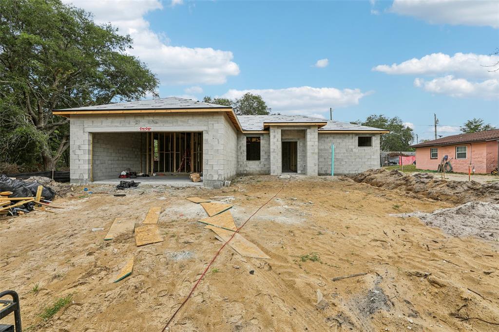 3 Bedroom Home for Sale in Dundee - Florida - USA - 1