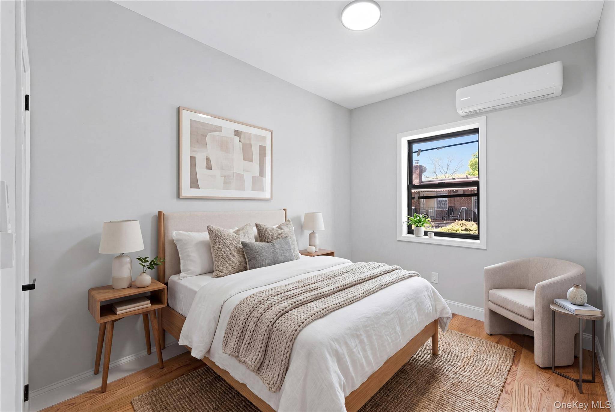 Casa de 3 Dormitorios en Venta en East Elmhurst - Nueva York - EE. UU. - 6