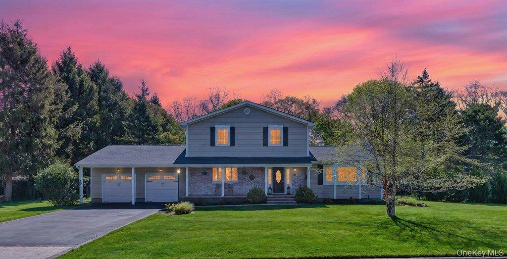 3 Bedroom Home for Sale in East Patchogue - New York - USA - 4