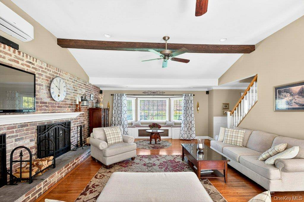 3 Bedroom Home for Sale in East Patchogue - New York - USA - 5