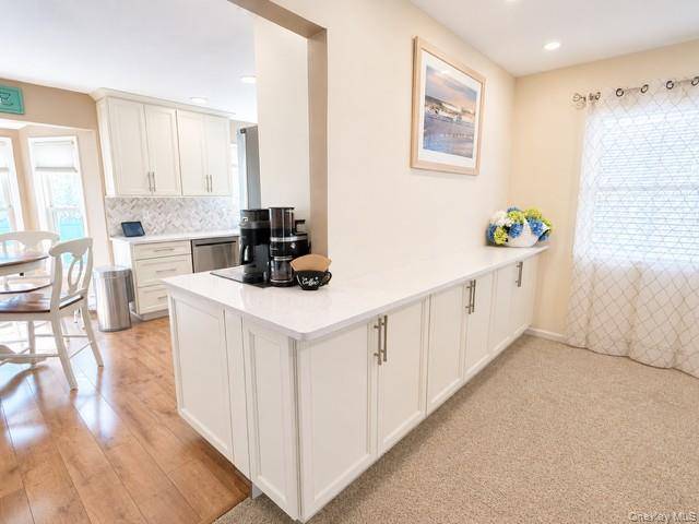 Casa com 3 Quartos à Venda em East Patchogue - Nova Iorque - EUA - 5