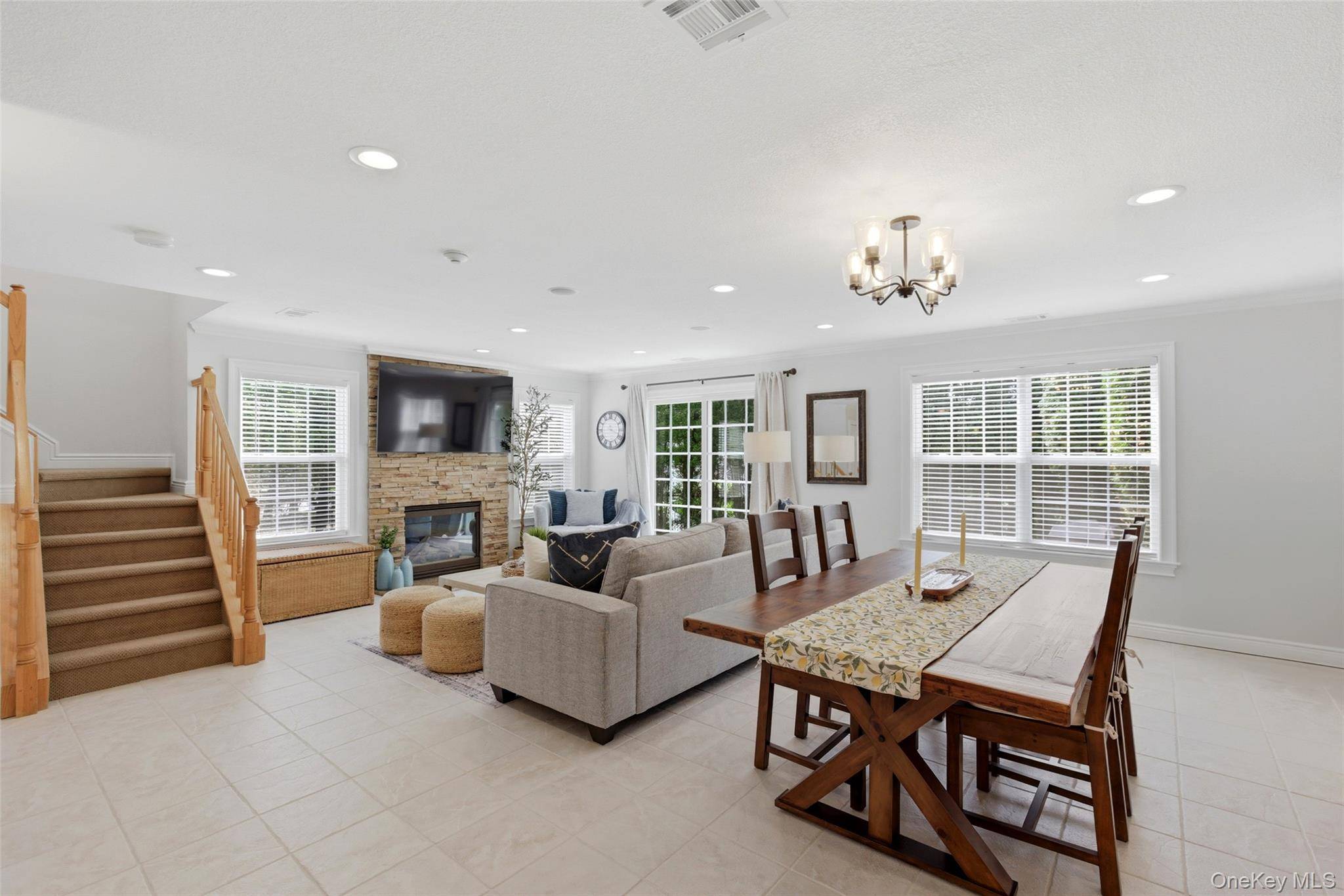 Casa com 3 Quartos à Venda em East Setauket - Nova Iorque - EUA - 6