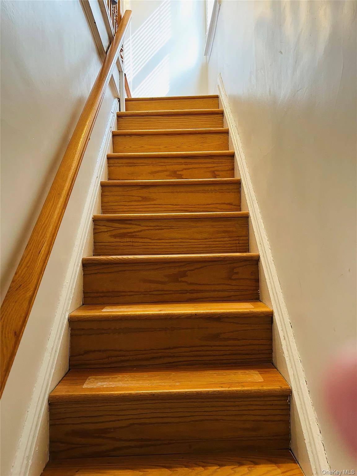 3 Bedroom Home for Sale in Elmhurst - New York - USA - 3