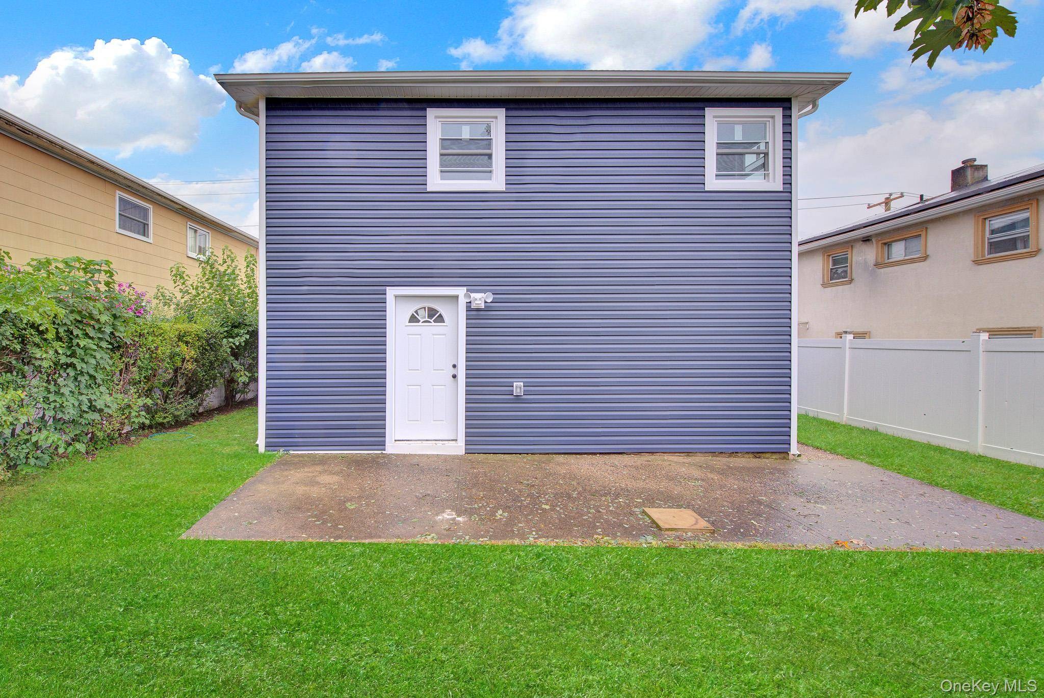 Casa com 3 Quartos à Venda em Elmont - Nova Iorque - EUA - 4