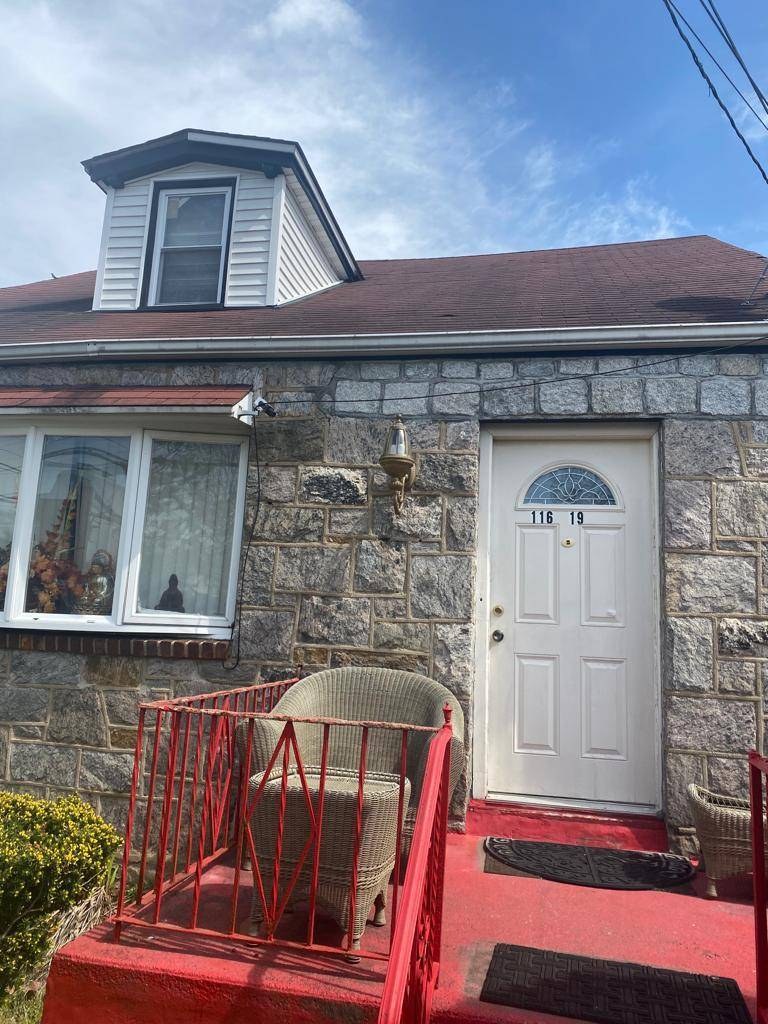 Casa com 3 Quartos à Venda em Elmont - Nova Iorque - EUA - 2