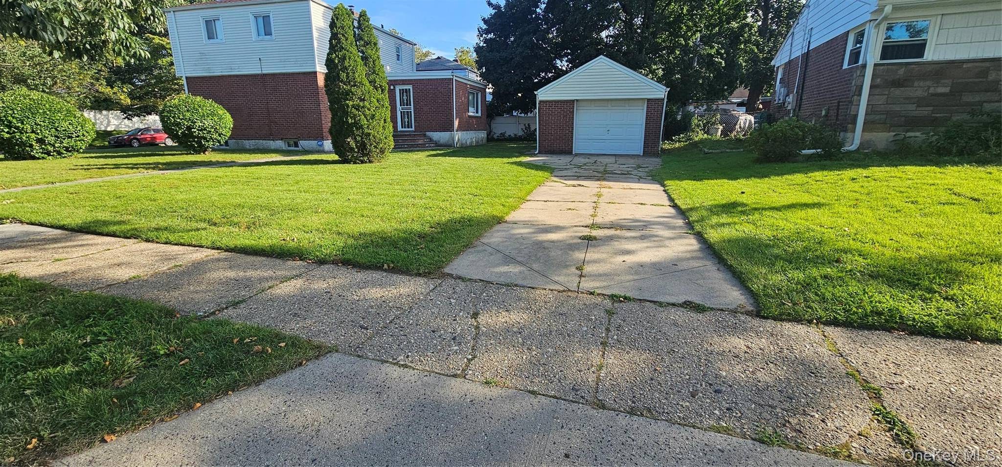 Casa com 3 Quartos à Venda em Elmont - Nova Iorque - EUA - 3