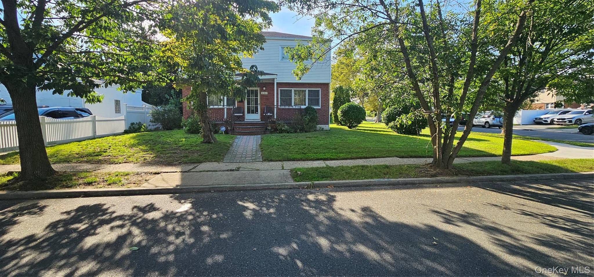 Casa com 3 Quartos à Venda em Elmont - Nova Iorque - EUA - 5