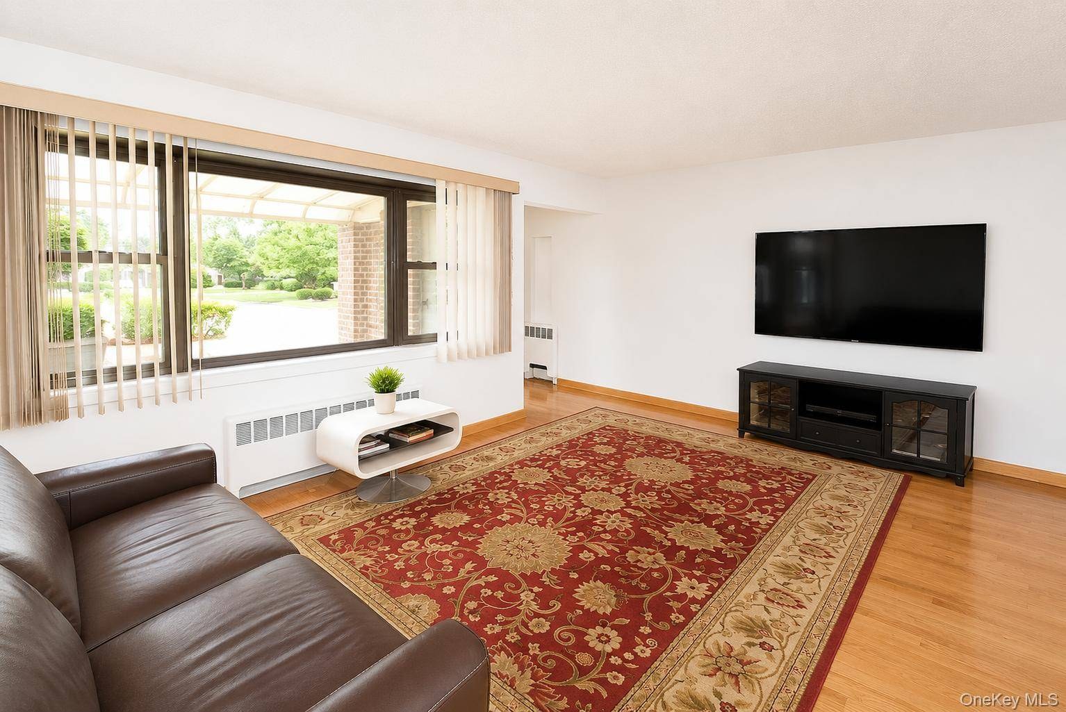 Casa com 3 Quartos à Venda em Elmont - Nova Iorque - EUA - 3
