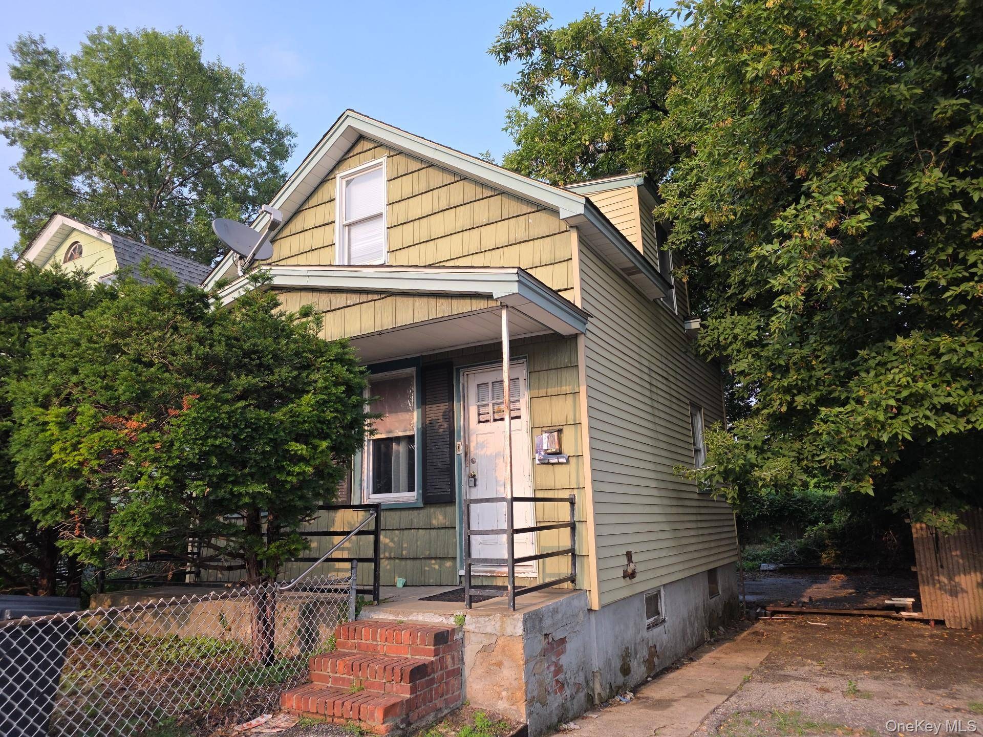 Casa com 3 Quartos à Venda em Elmont - Nova Iorque - EUA - 2