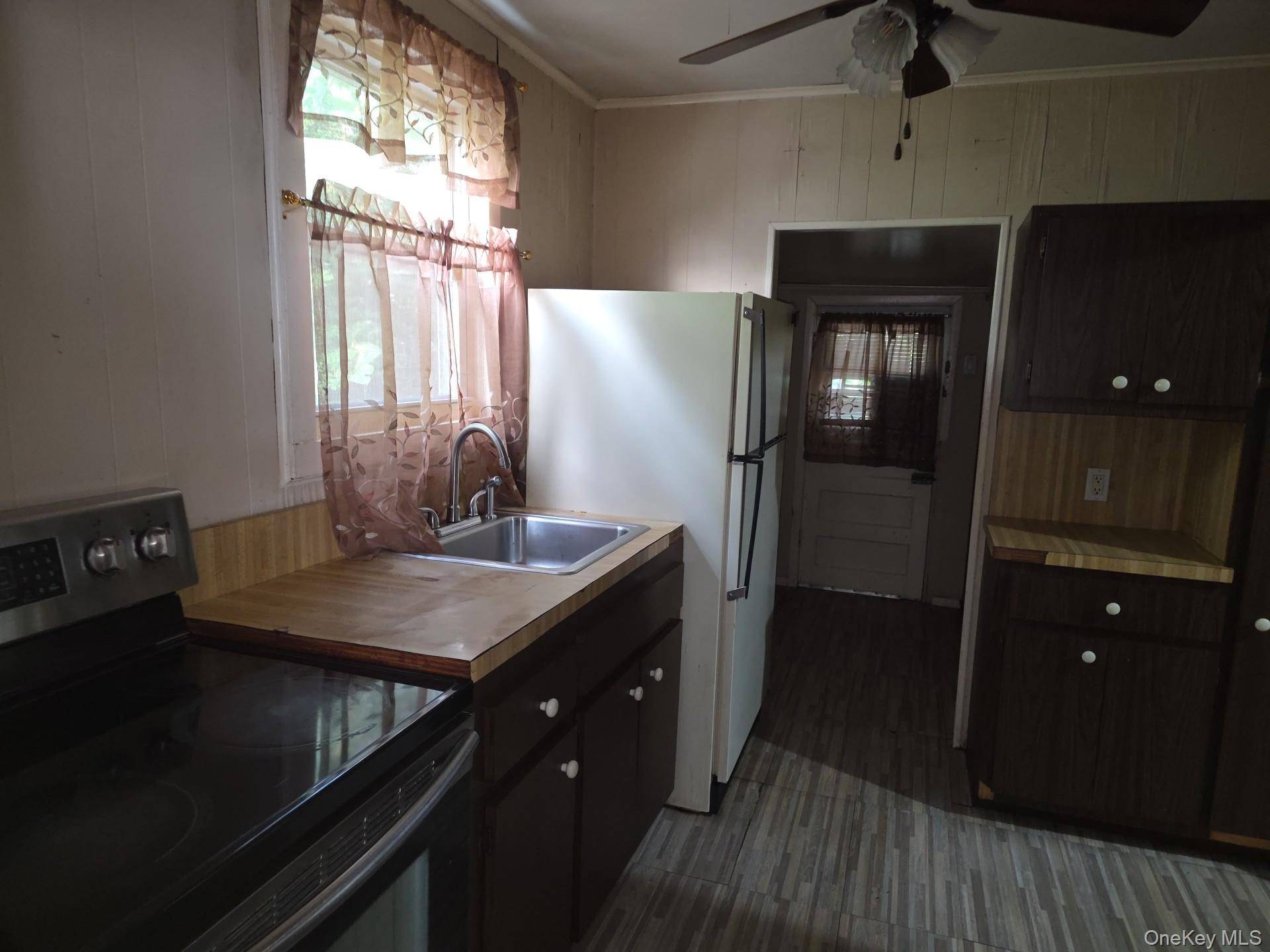 Casa com 3 Quartos à Venda em Elmont - Nova Iorque - EUA - 7