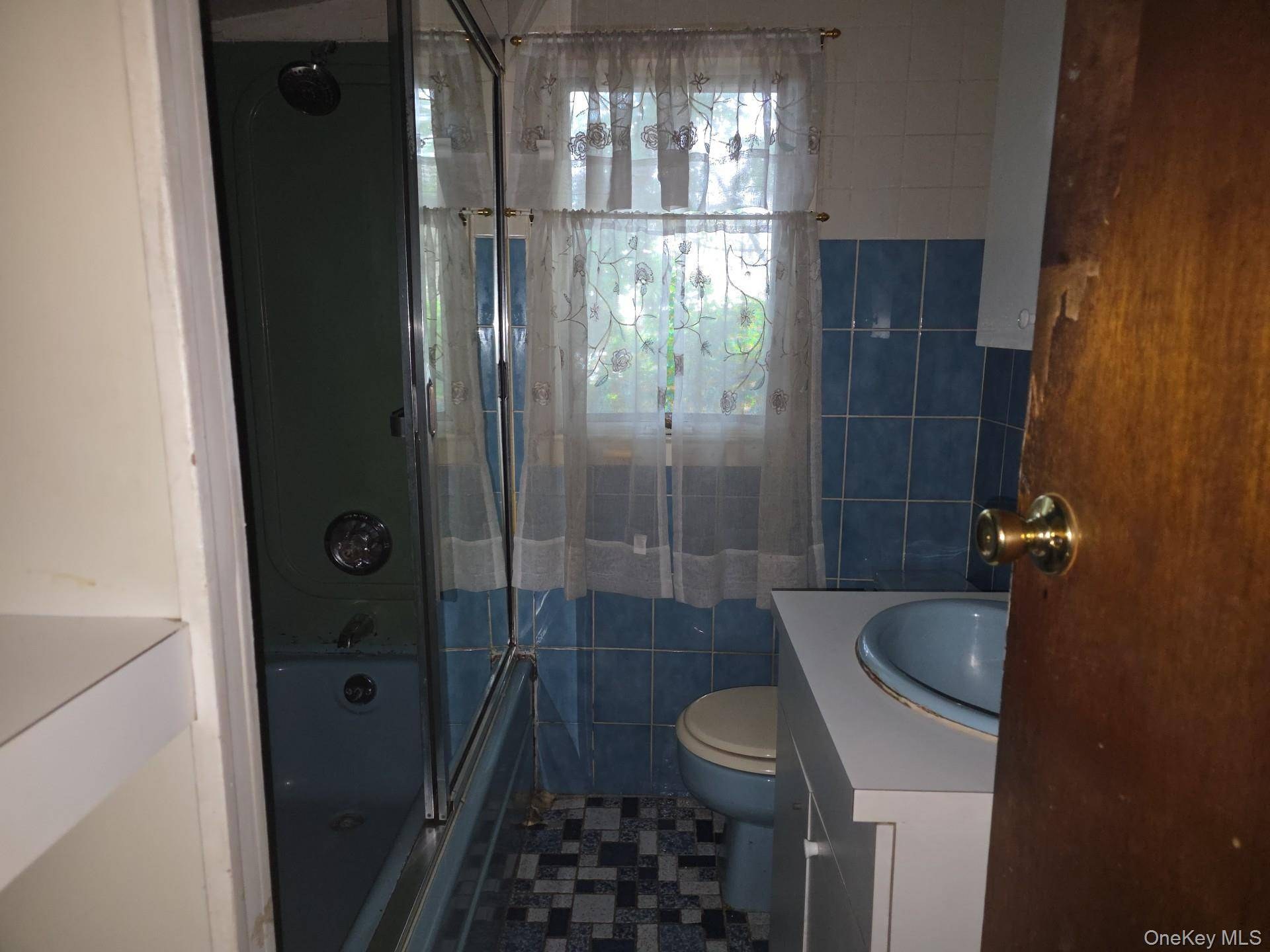 Casa com 3 Quartos à Venda em Elmont - Nova Iorque - EUA - 8