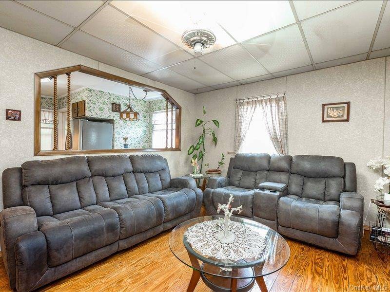 Casa com 3 Quartos à Venda em Elmont - Nova Iorque - EUA - 6