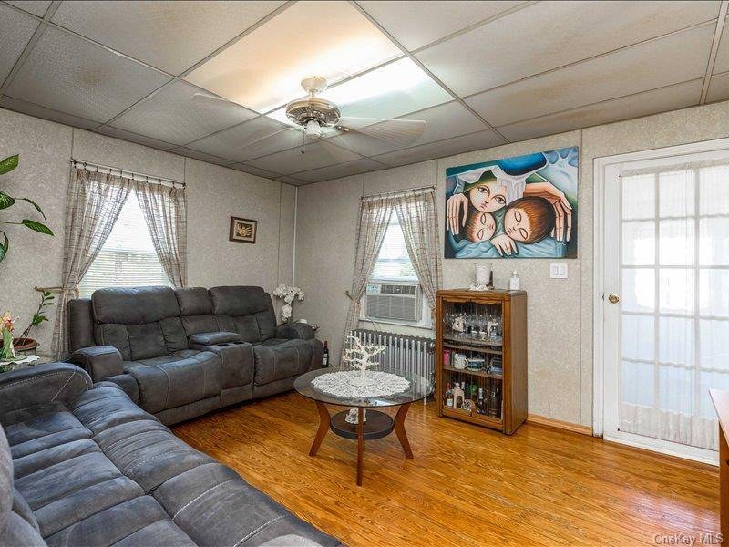 Casa com 3 Quartos à Venda em Elmont - Nova Iorque - EUA - 7