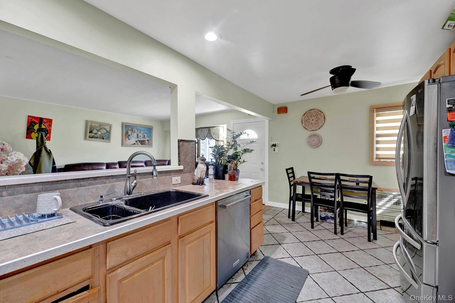 Casa com 3 Quartos à Venda em Elmont - Nova Iorque - EUA - 7