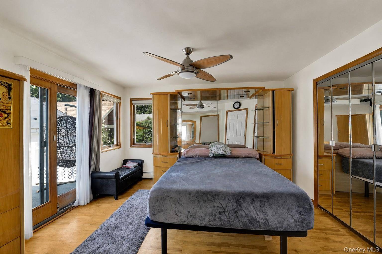 Casa com 3 Quartos à Venda em Elmont - Nova Iorque - EUA - 8