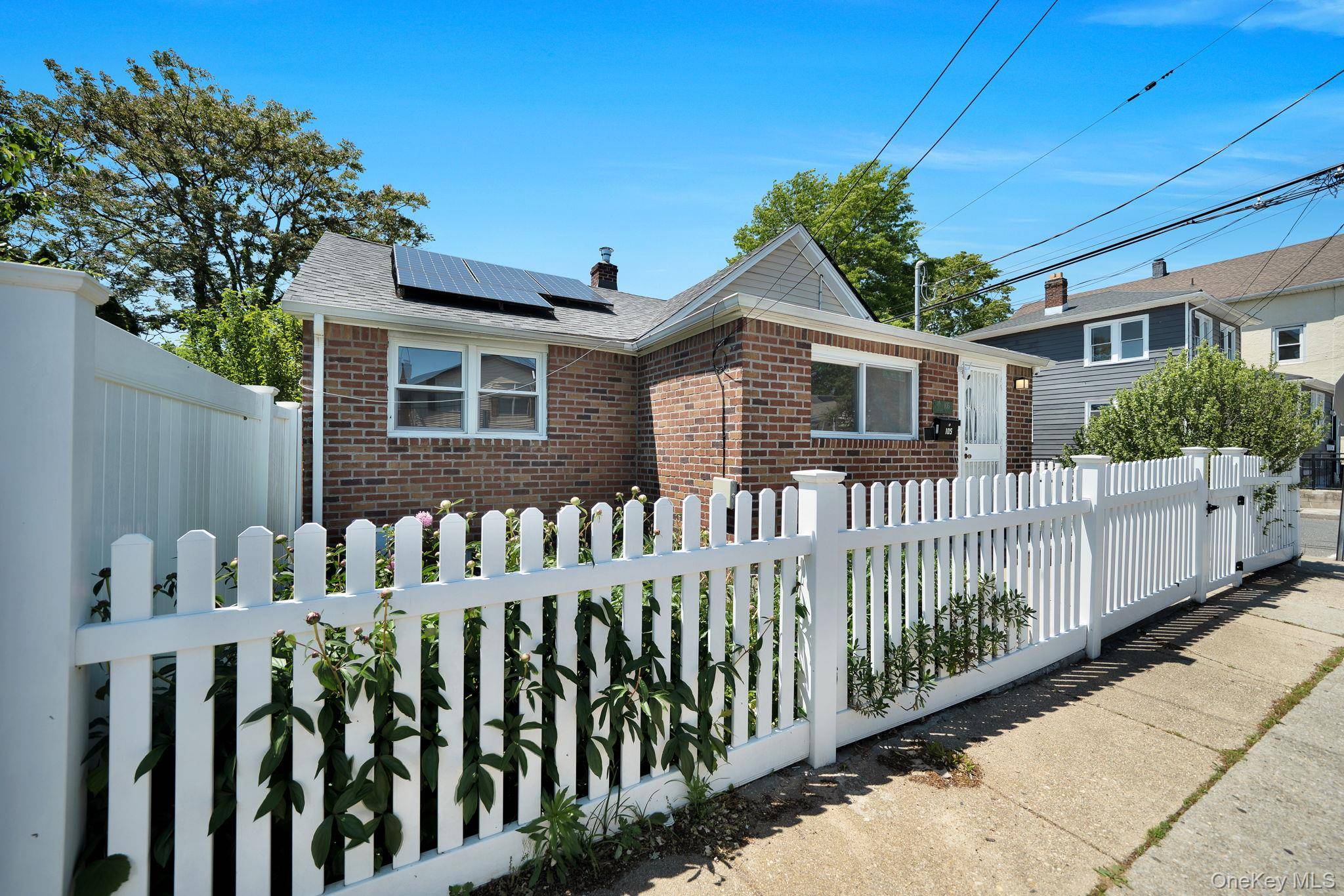 3 Bedroom Home for Sale in Elmont - New York - USA - 2