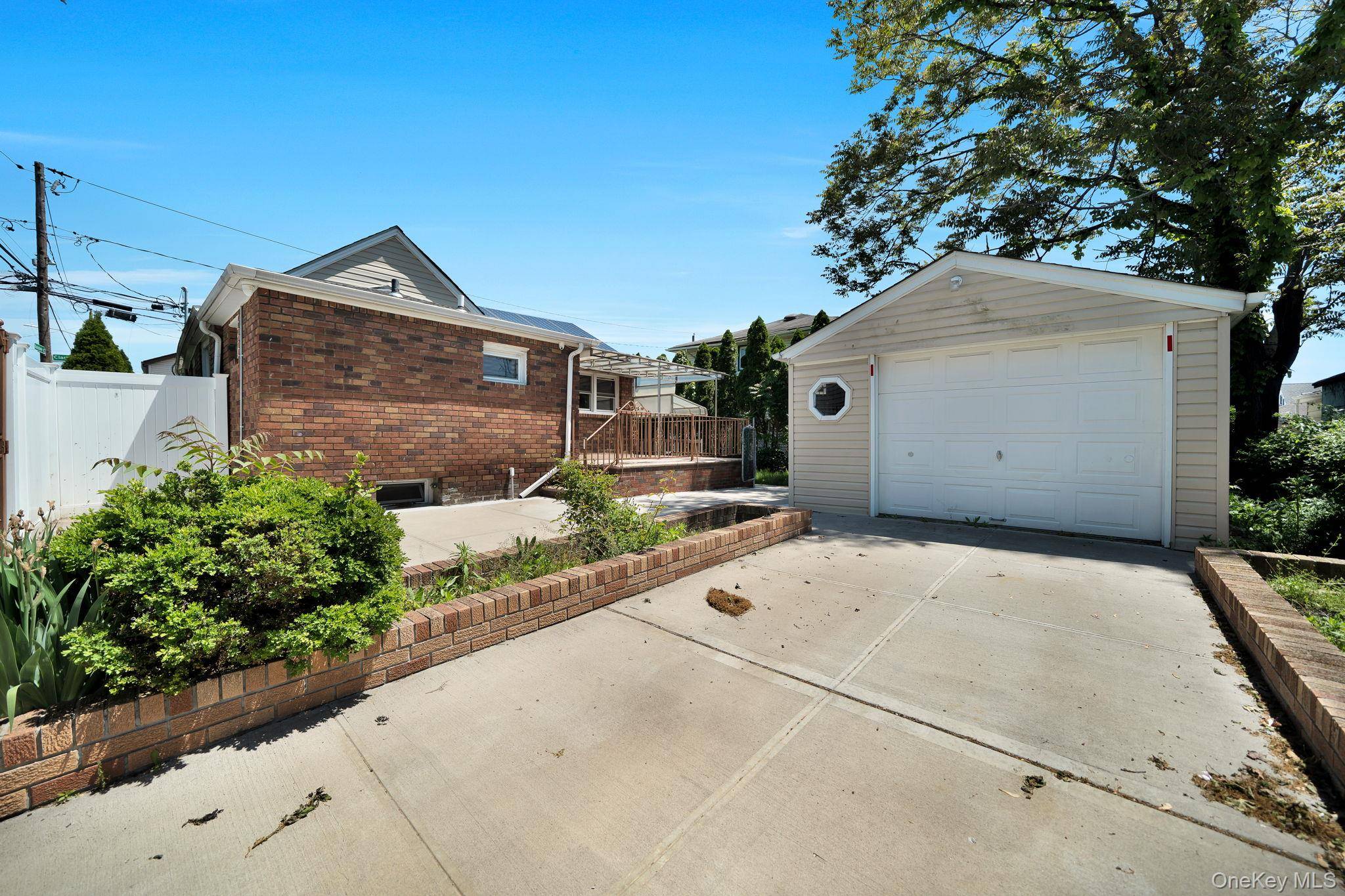 3 Bedroom Home for Sale in Elmont - New York - USA - 3