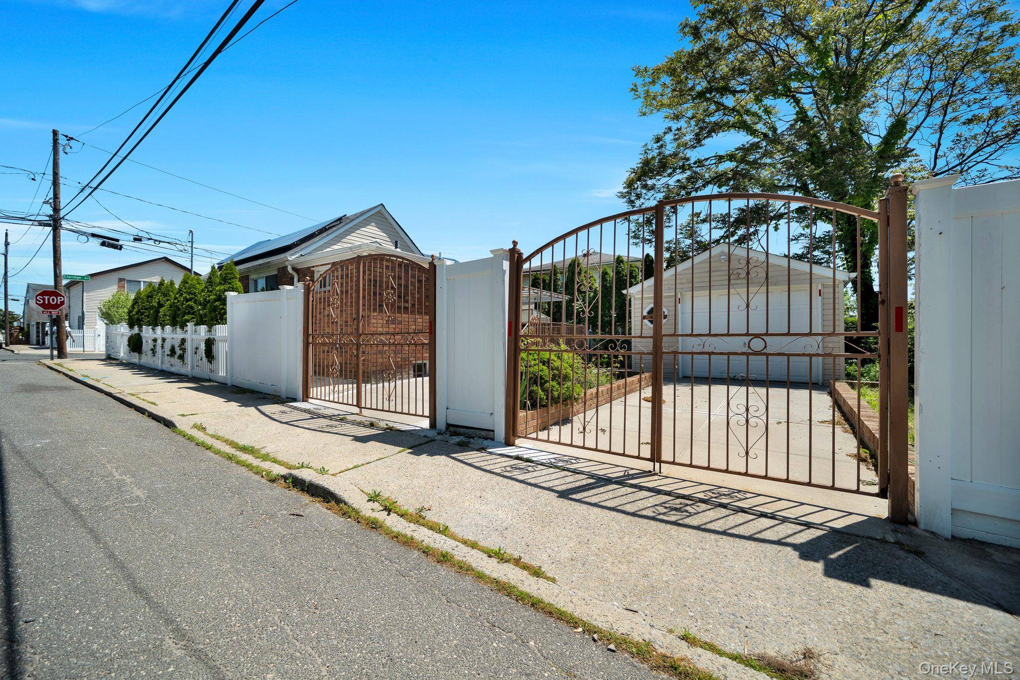 3 Bedroom Home for Sale in Elmont - New York - USA - 4