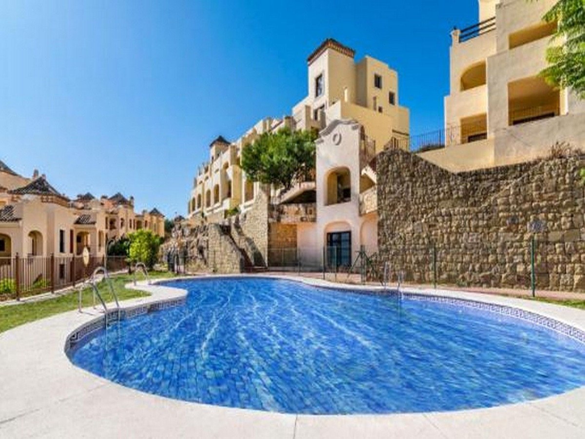 Casa com 3 Quartos à Venda em Estepona - Costa del Sol - 2