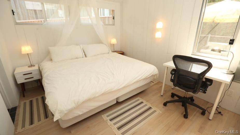 Casa de 3 Dormitorios en Venta en Fair Harbor, Fire Island, NY - 6