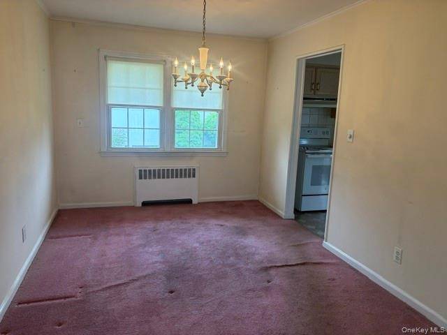 Casa de 3 Dormitorios en Venta en Farmingdale - Nueva York - EE. UU. - 3
