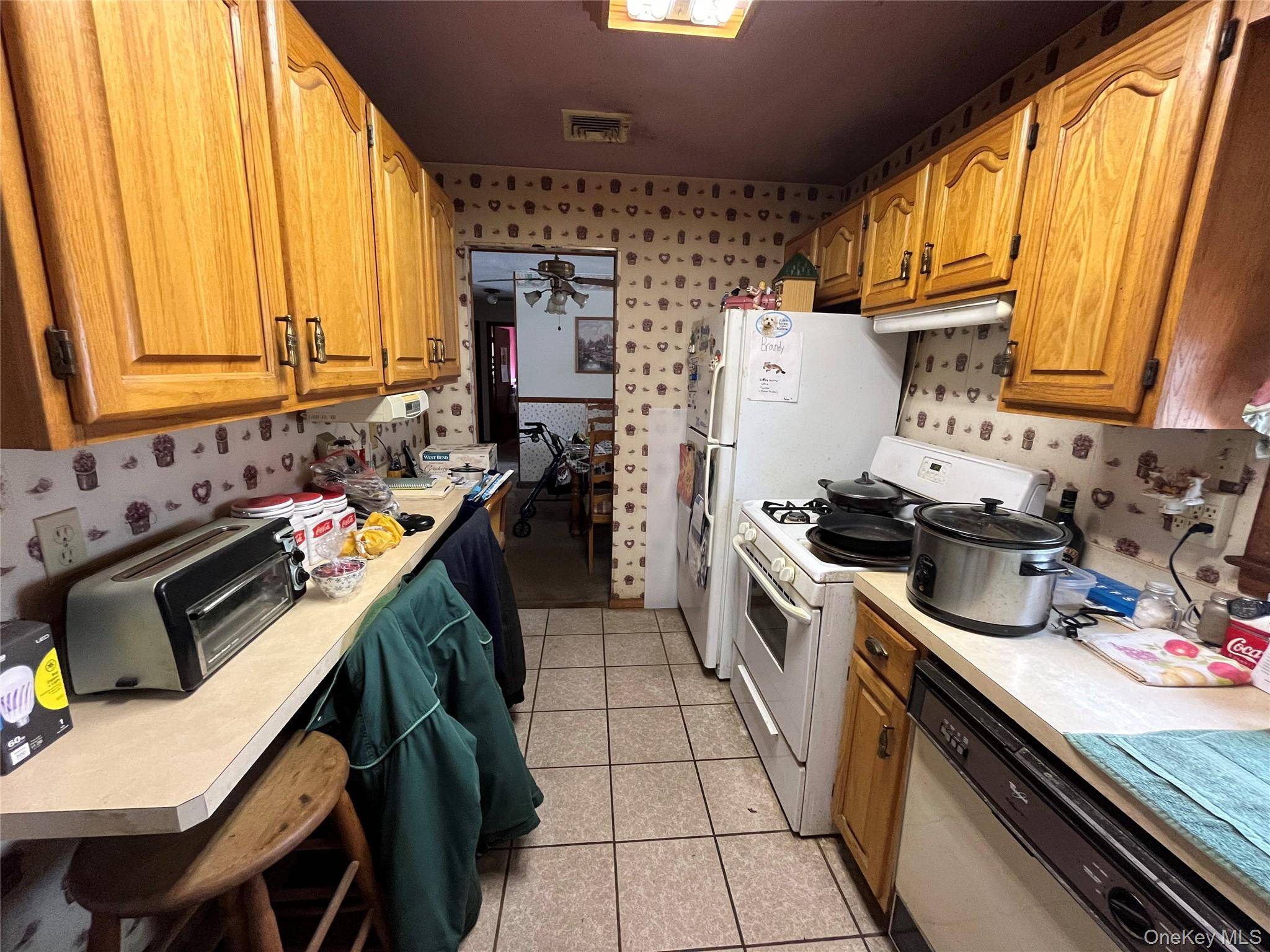 Casa com 3 Quartos à Venda em Farmingville - Nova Iorque - EUA - 8